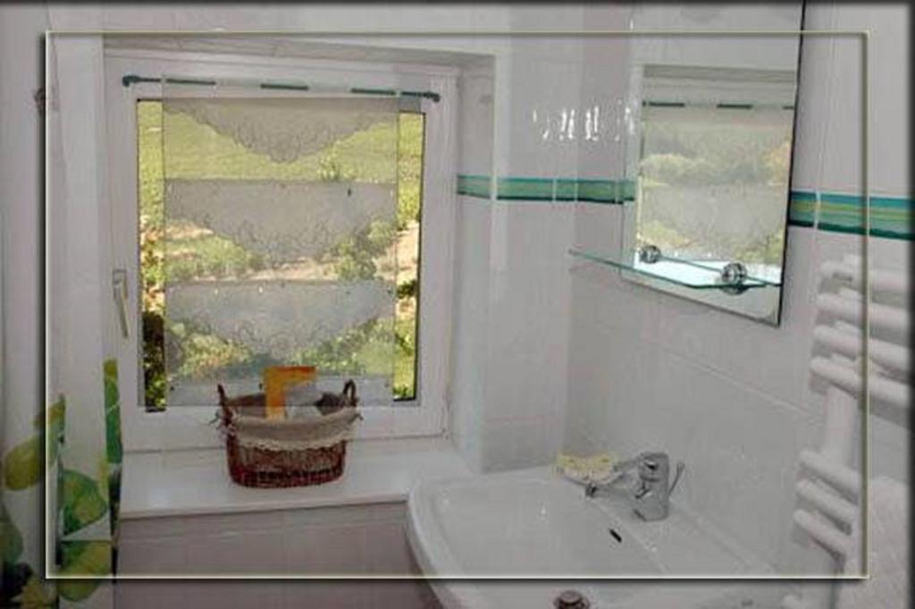 Bed and Breakfast La Croix De Saburin Quincié-en-Beaujolais Zimmer foto